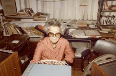 Teresa-Rampazzi-nel-suo-studio